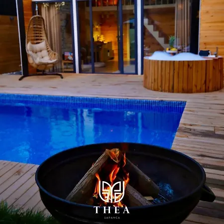 Thea Sapanca فيلة