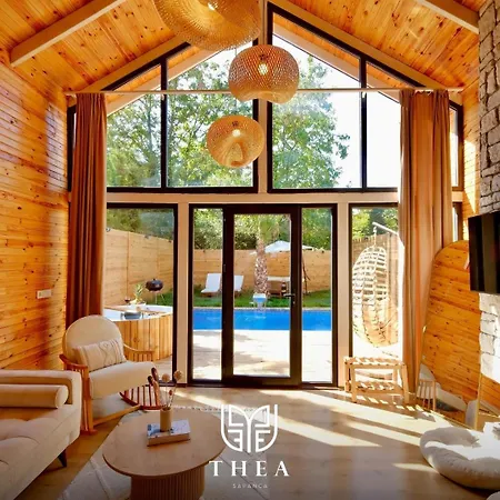 فيلة Thea Sapanca