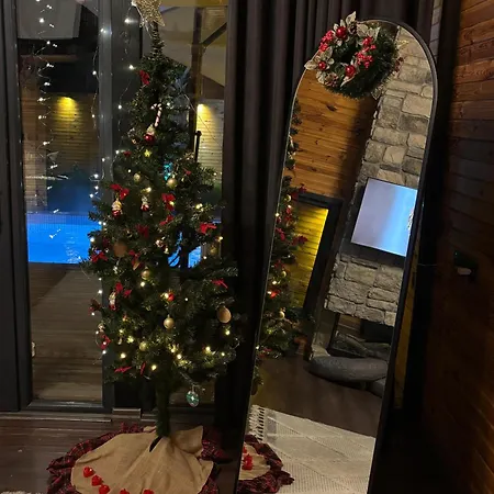 Thea Sapanca فيلة *