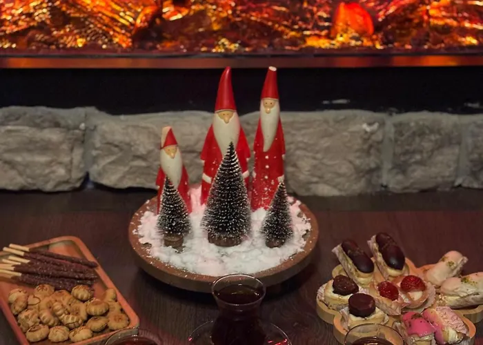 Thea Sapanca Willa *